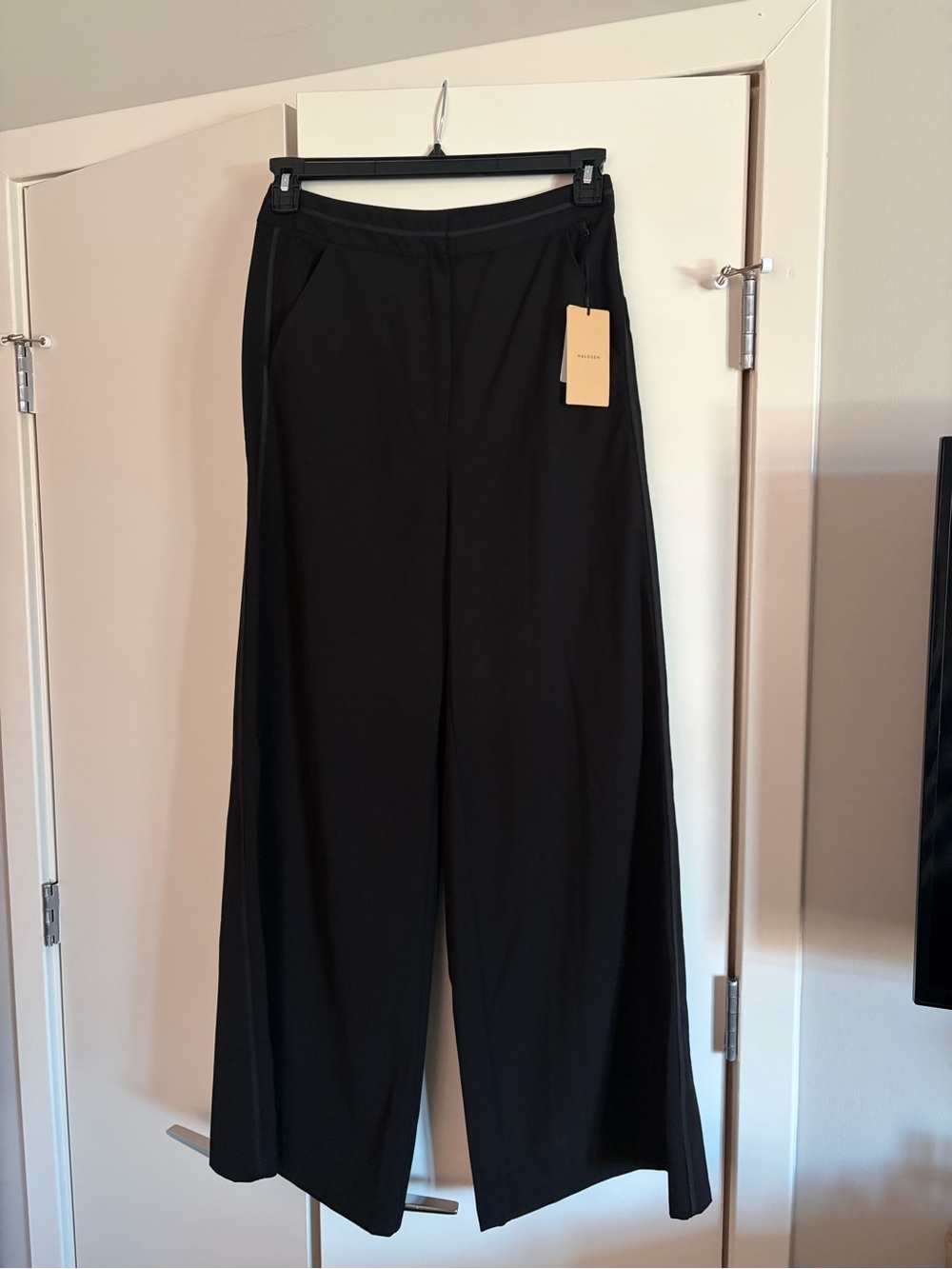 Halogen Women’s Wide-Leg High-Rise Pants with ribbon detail